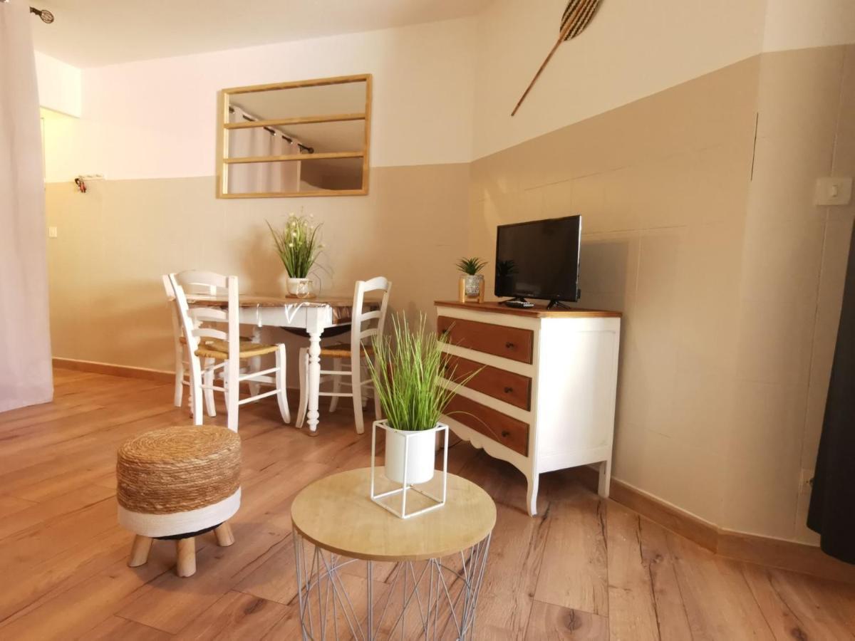 Appartement Cosy Sur La Presqu'Ile De Cap Coudalere Avec Piscine Ouverte Et Chauffee Ле-Баркарес Екстер'єр фото